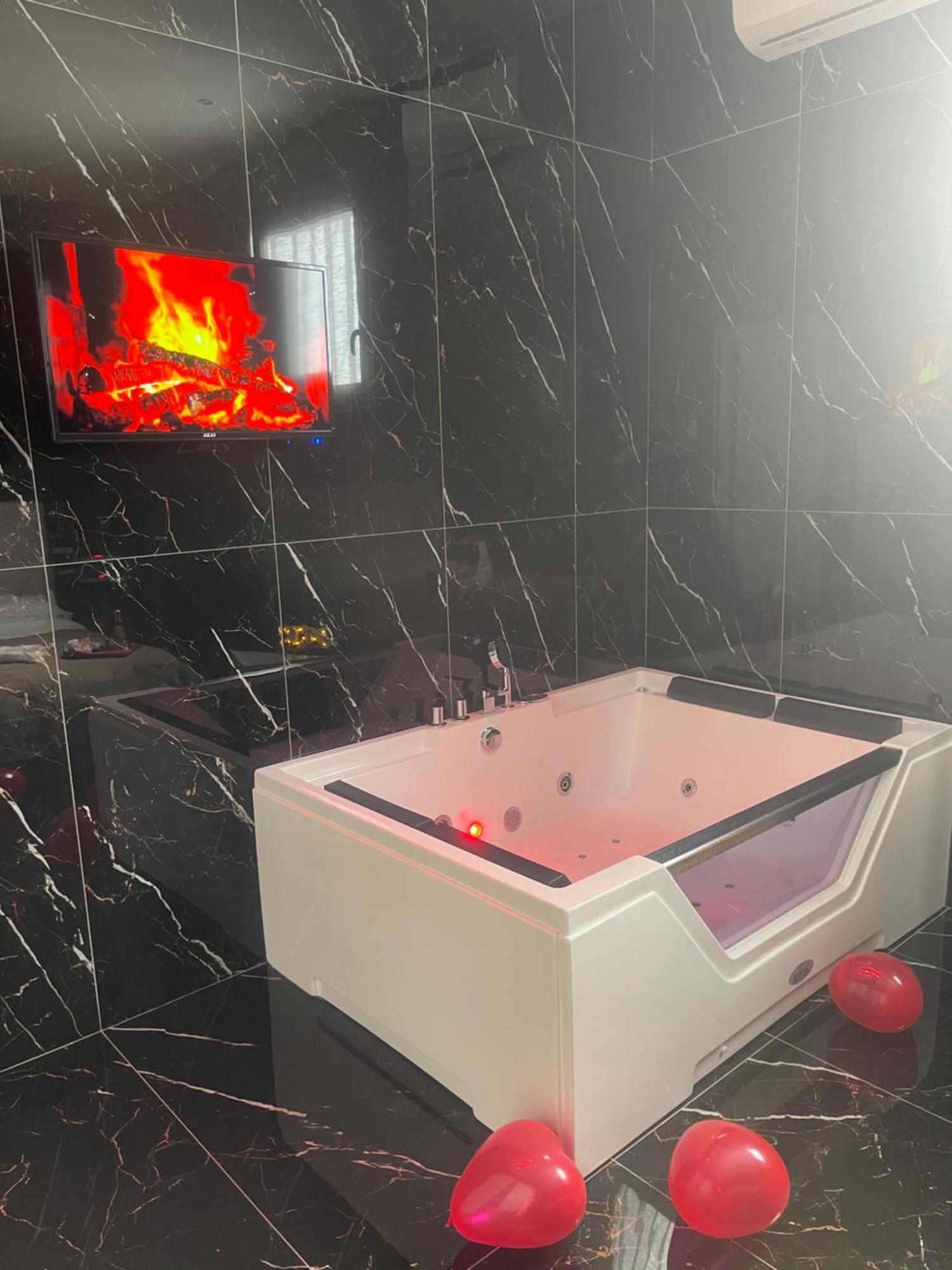 Life Hotel 卡萨尔诺沃-迪拿波里 外观 照片